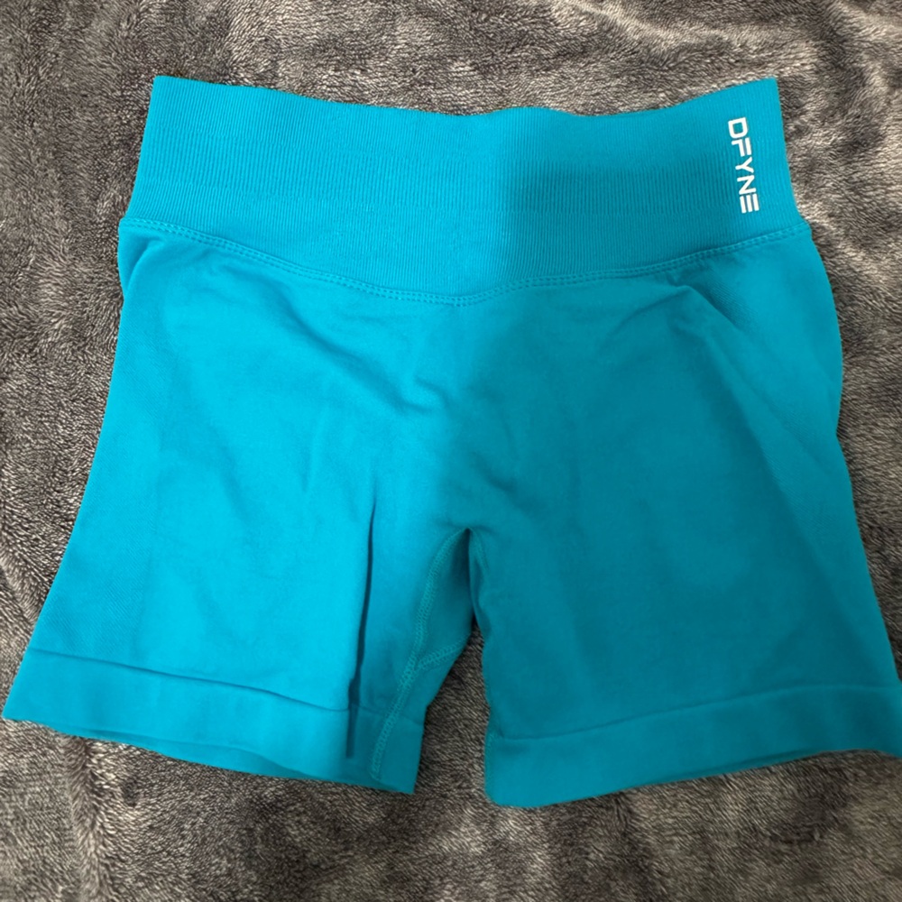 Dfyne shorts